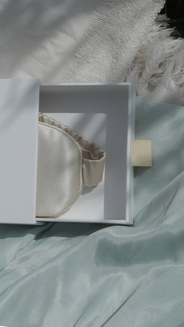 Freshwater Sand Eye Mask